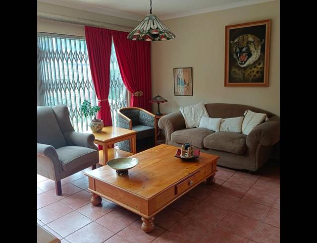 2 BEDROOM HOUSE FOR SALE IN BIRCHLEIGH